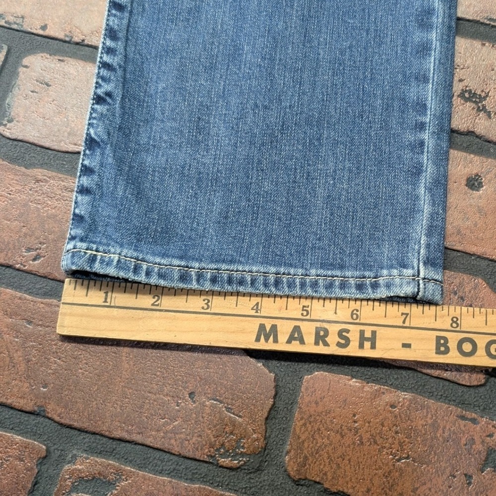 NWT Levi's 414 Relaxed Fit Straight Leg Mid Rise Jeans Women's Size 33x30 - Picture 9 of 16